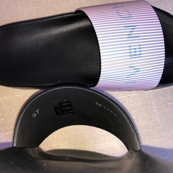 Givenchy Logo Metallic Leather Pool Slides Sz 37 - Picture 5 of 6